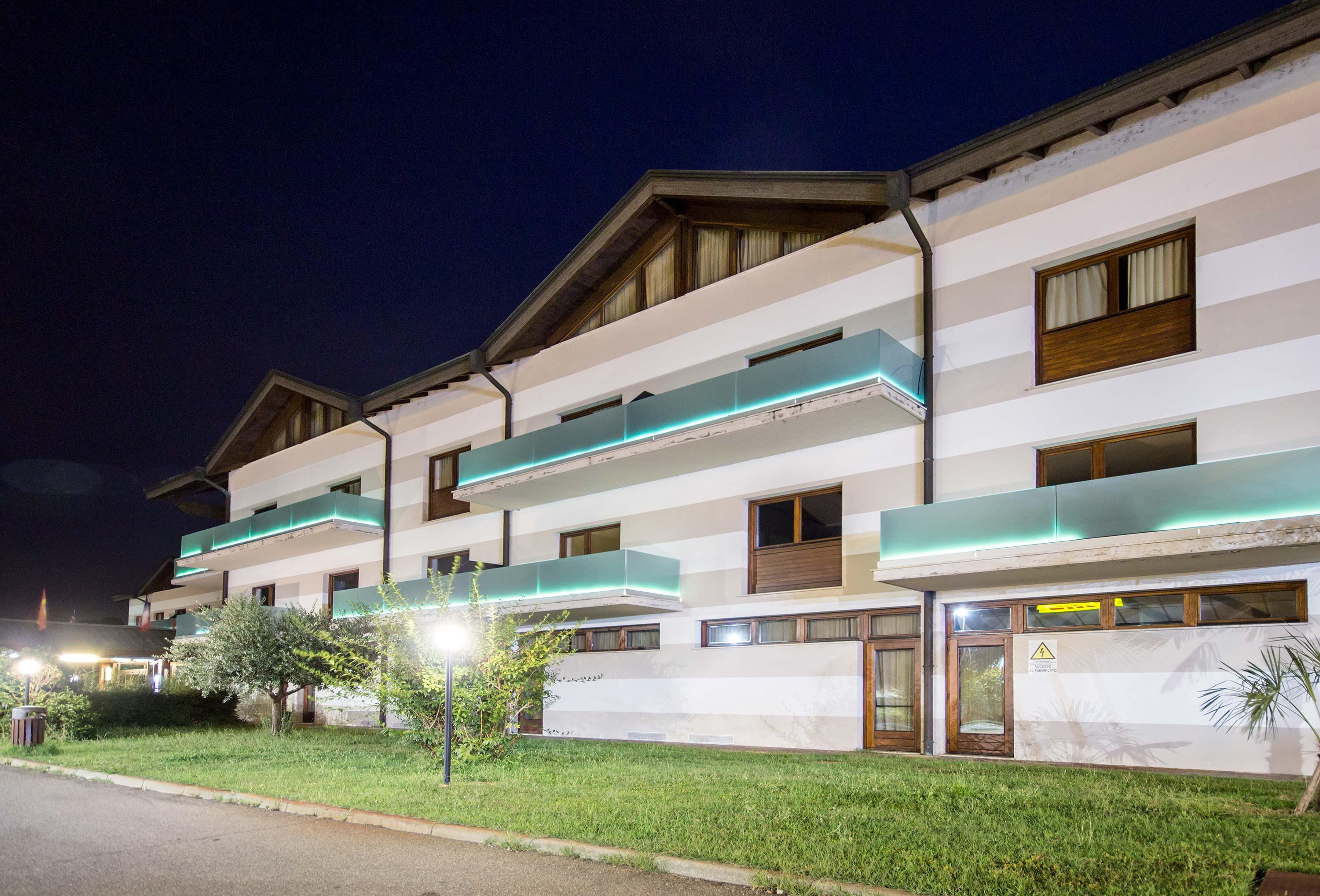贝斯特韦斯特摩德纳区酒店 坎波加利亚诺 外观 照片