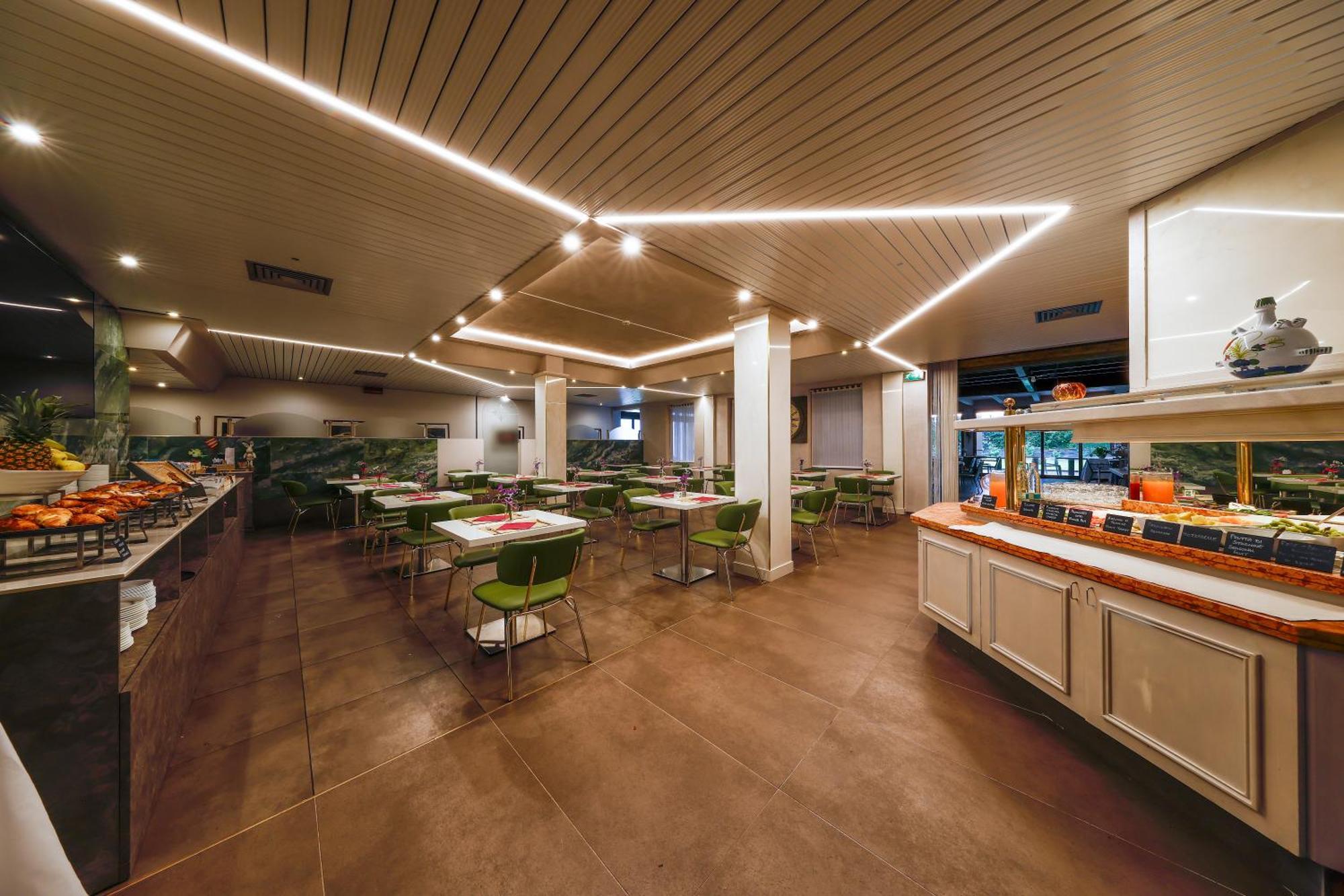 贝斯特韦斯特摩德纳区酒店 坎波加利亚诺 外观 照片